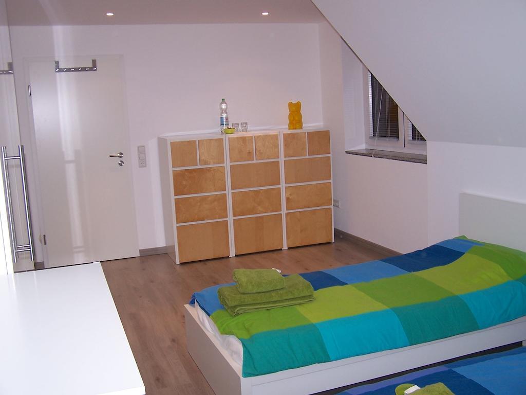 Zv2001 Private & - Agency